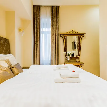 Principe Luxury Next To Parliament